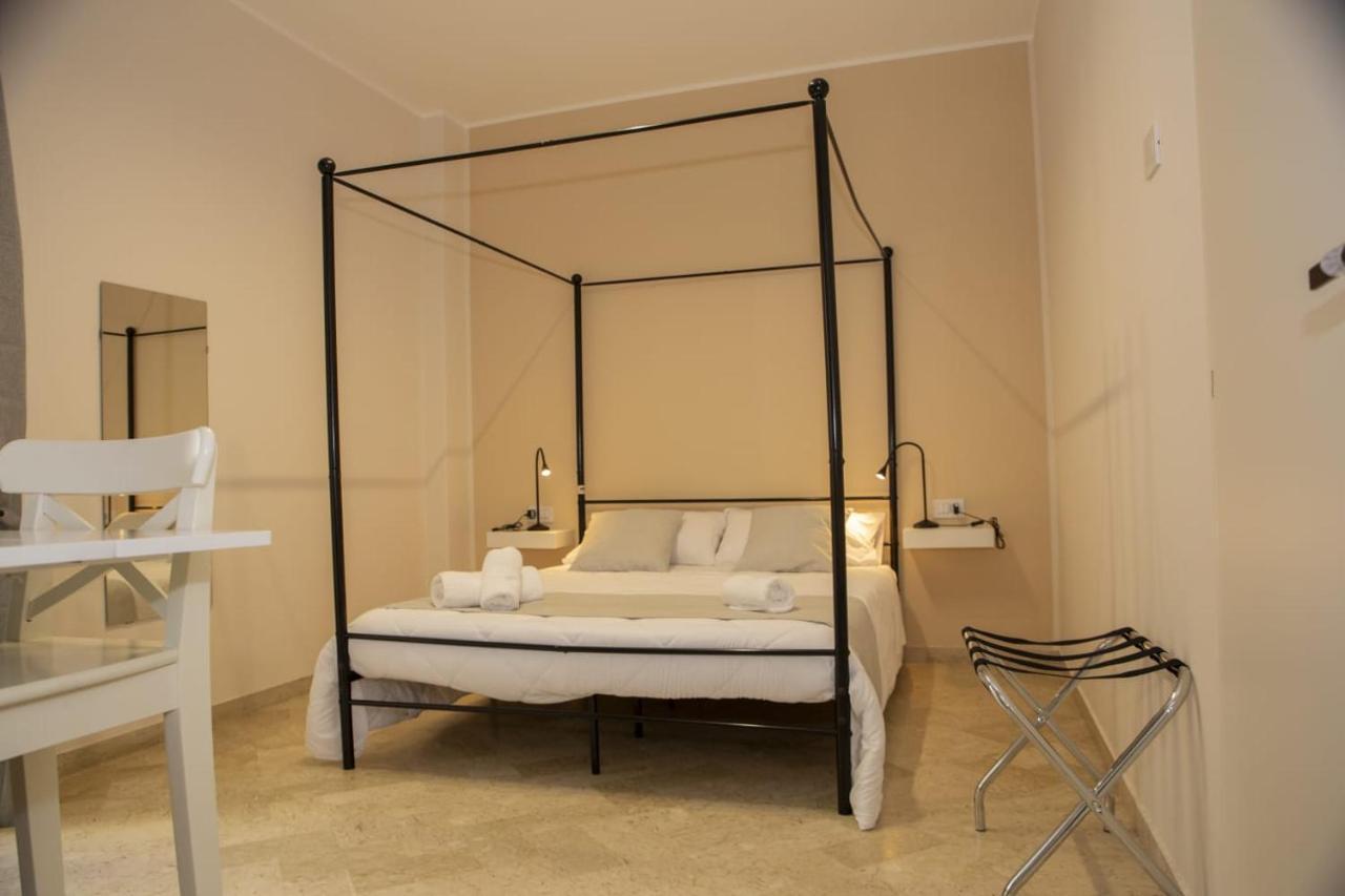 Quinto Apartments Bari Esterno foto